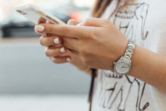 Why Sexting Is Good for Relationships