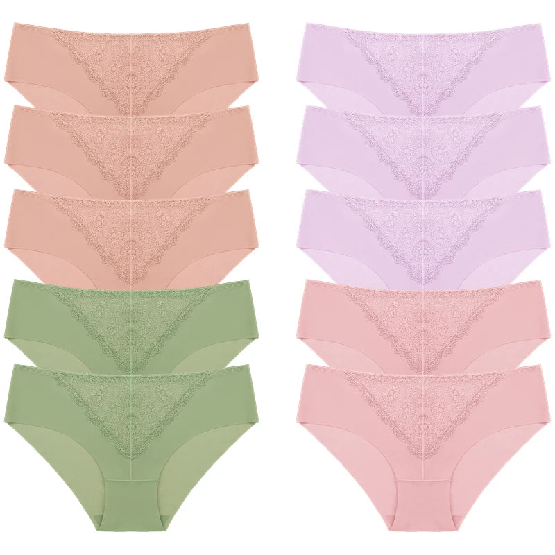 LaceLuxe Panty Set