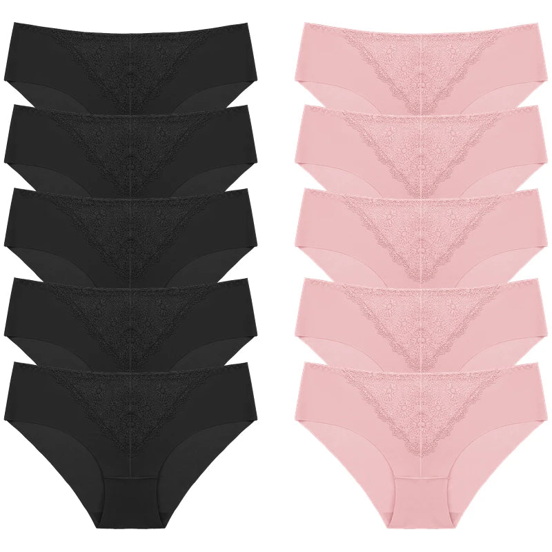 LaceLuxe Panty Set