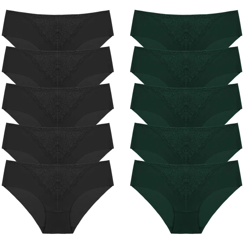 LaceLuxe Panty Set