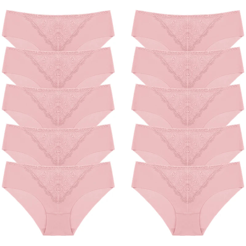 LaceLuxe Panty Set