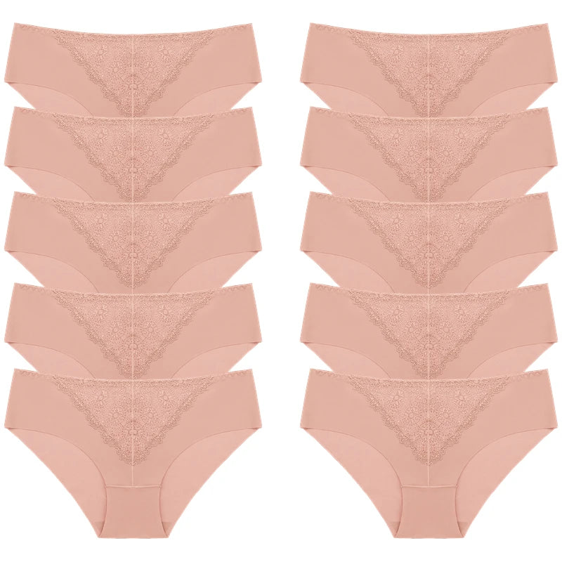 LaceLuxe Panty Set