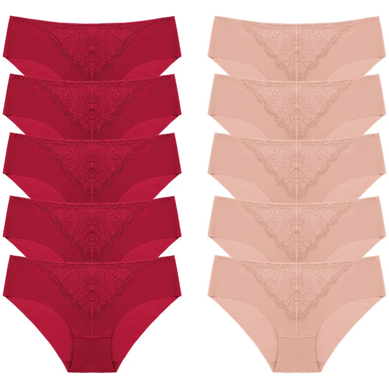 LaceLuxe Panty Set